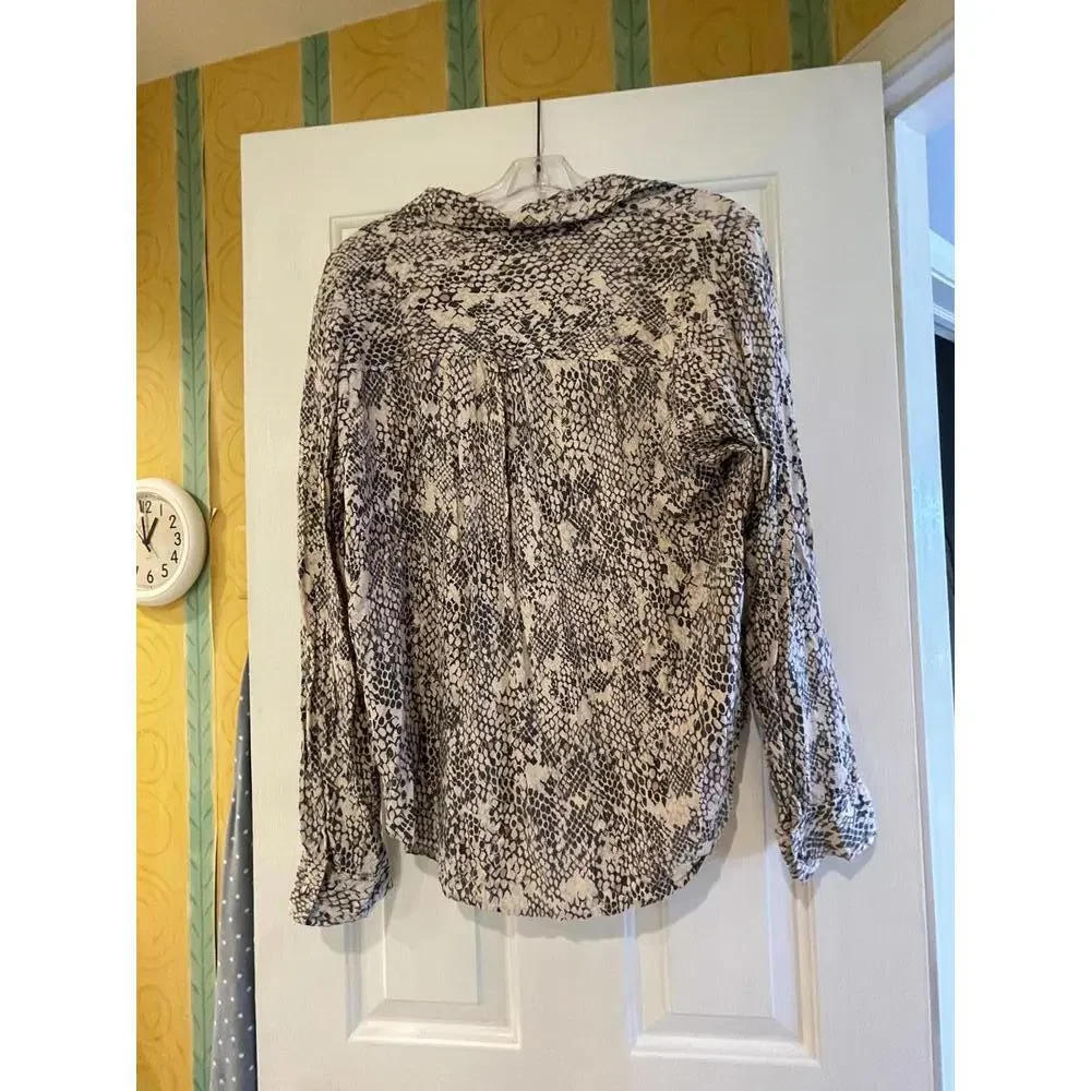 Velvet Heart Lush Women's Snake Print‎ Long Sleeve Blouse